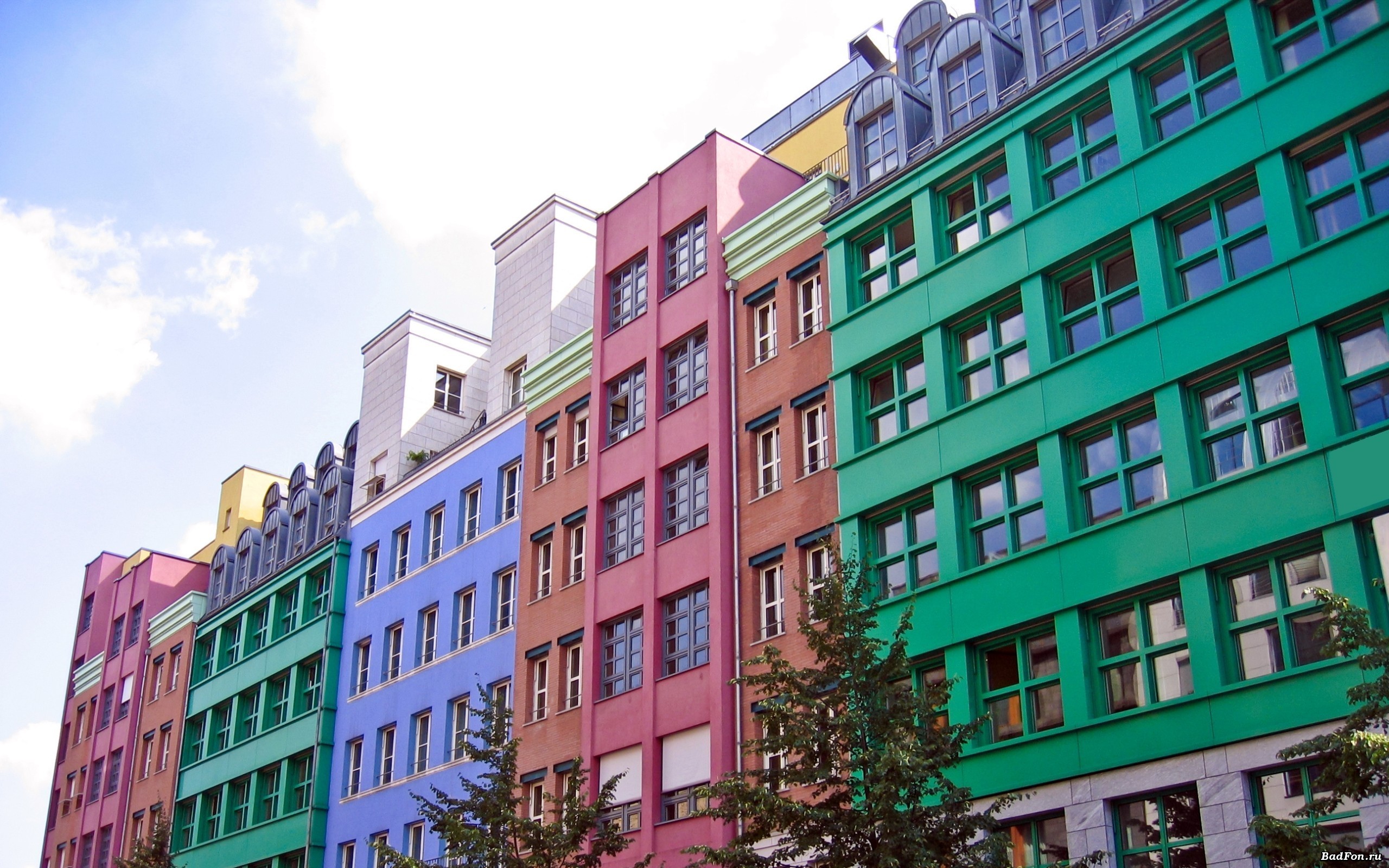 Краска для фасадов KOLORIT FASILIT (FACADE LUXE)